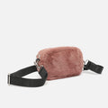 Petit sac bandoulière en fausse fourrure effet poil 