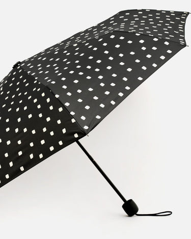 Susan Umbrella by Misako general view 