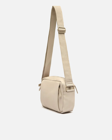 Daela Tas 