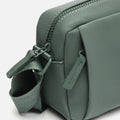 Daela Tas 