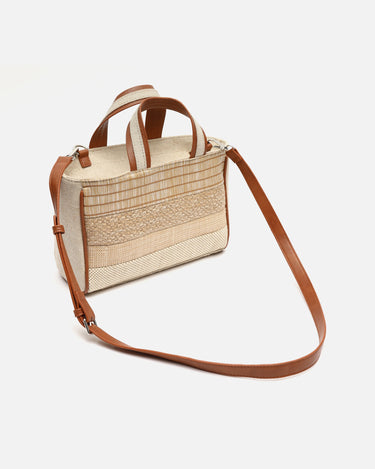 Seni Raffia 