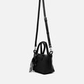 Cloti bolso tote en nylon con asa bandolera extraíble y detalle colgante 