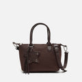 Cloti bolso tote en nylon con asa bandolera extraíble y detalle colgante 