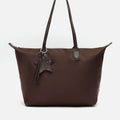 Clote bolso shopper grande en nylon con detalle colgante 
