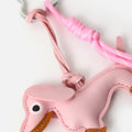 Buti llavero charm perro rosa 