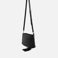 Nibati bolso bandolera pequeño con detalles metálicos 