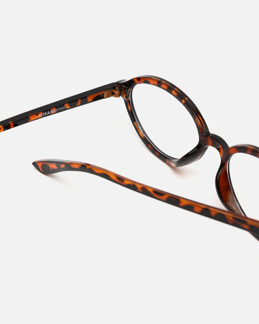 Clara gafas ovaladas con montura de pasta 