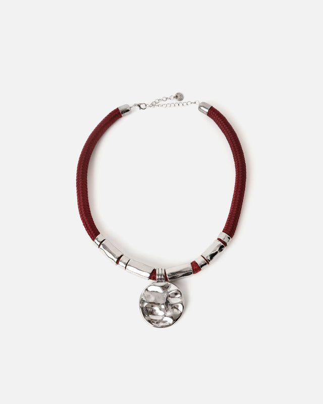 Pendentif collar de cuerda corto con colgante