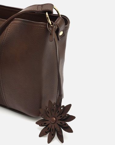 Demiri bolso bandolera con detalle colgante 