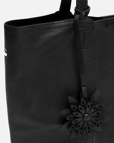 Demir bolso shopper grande con neceser extraíble y detalle colgante 