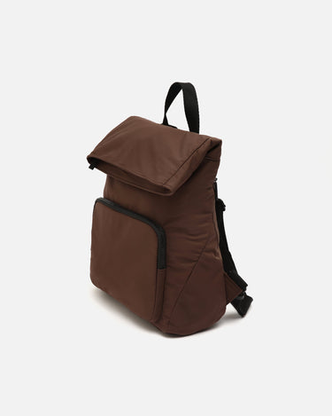 Liora mochila con solapa en nylon 