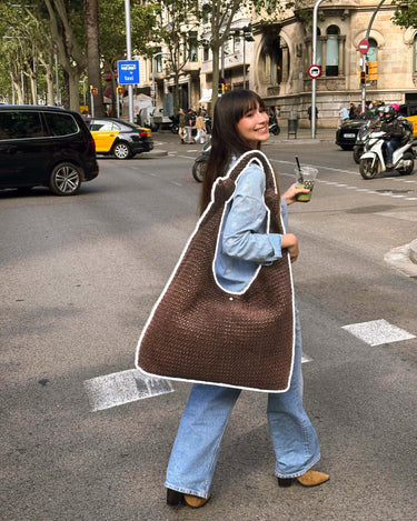 Pologi bolso de hombro efecto rafia 