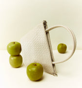 Trena Bolso estilo tote con acabado trenzado 