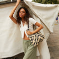 Ushu bolso hobo grande efecto rafia estampado 