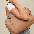 Carloti bolso de hombro con detalles 