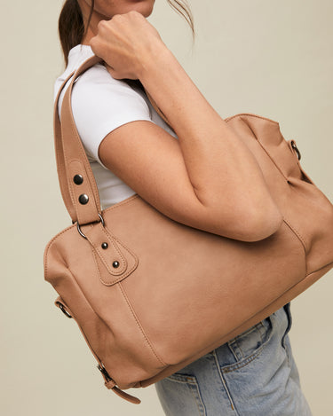 Carloti bolso de hombro con detalles 