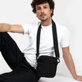 Lando H Tasche von Misako Gesamtansicht 