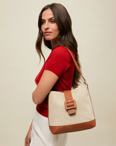 Sora bolso estilo hobo en polipiel y efecto rafia 