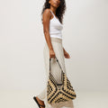 Ushu bolso hobo grande efecto rafia estampado 
